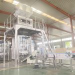 Bir to'plam avtomatik 1-3,5 kg detarjan kukunli qadoqlash mashinasi yetkazib berishga tayyor.