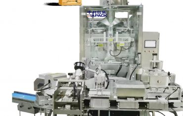 Kofe kukuni uchun avtomatik uchburchak modelli sumka vakuumli qadoqlash mashinasi